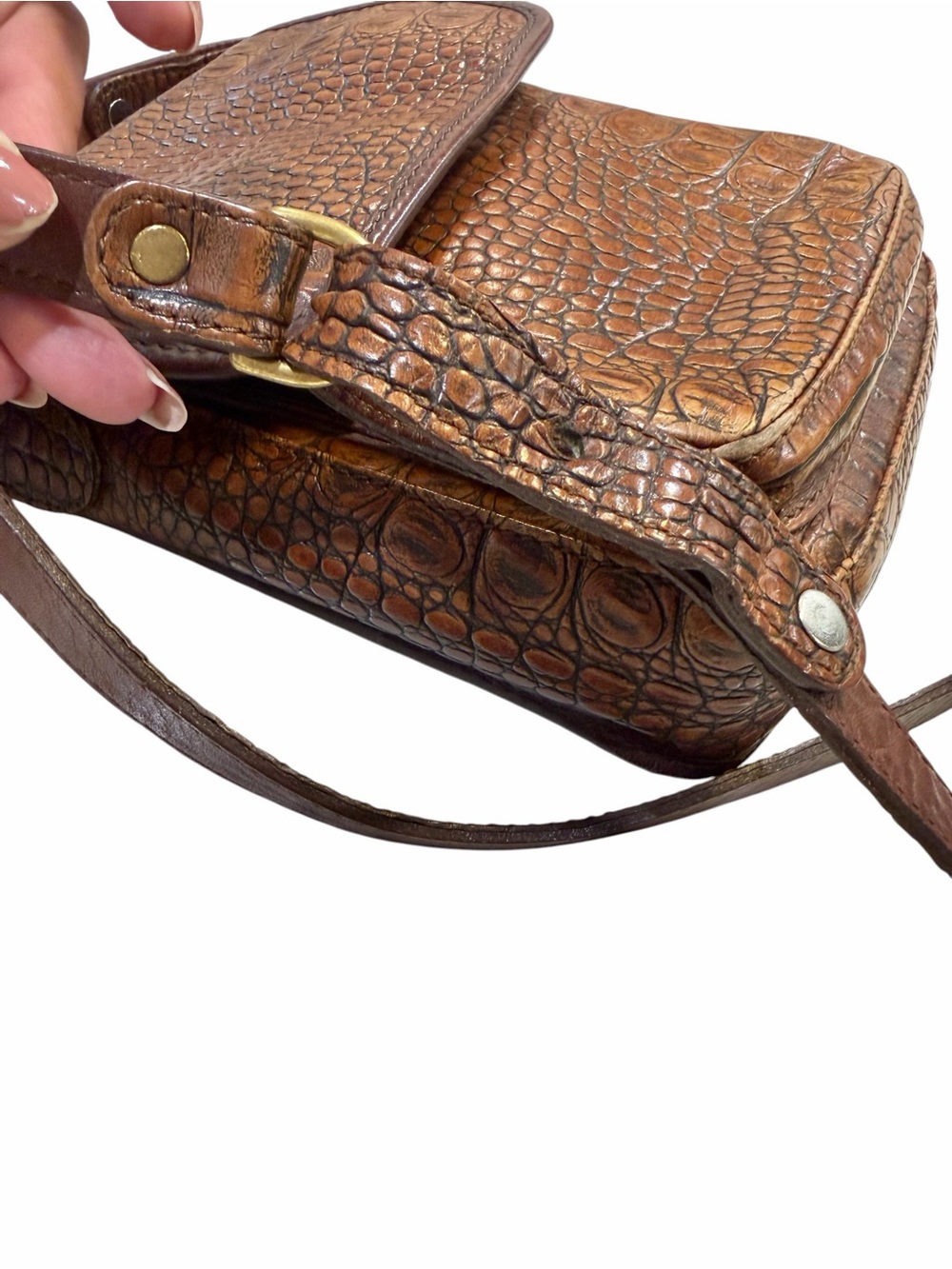 Vintage Brahmin Brown Croc-Embossed Leather Flap North South Crossbody Bag - Picture 8 of 17
